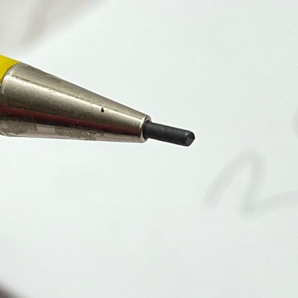 Vintage Scripto Mechanical Pencil YELLOW, made in canada - Picture 8 of 10